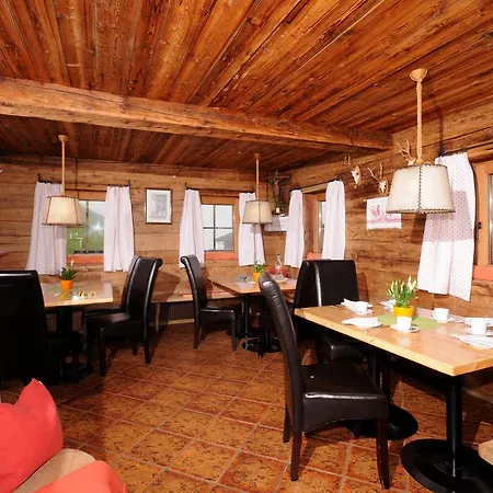 Martlerhof Semesterbostad *